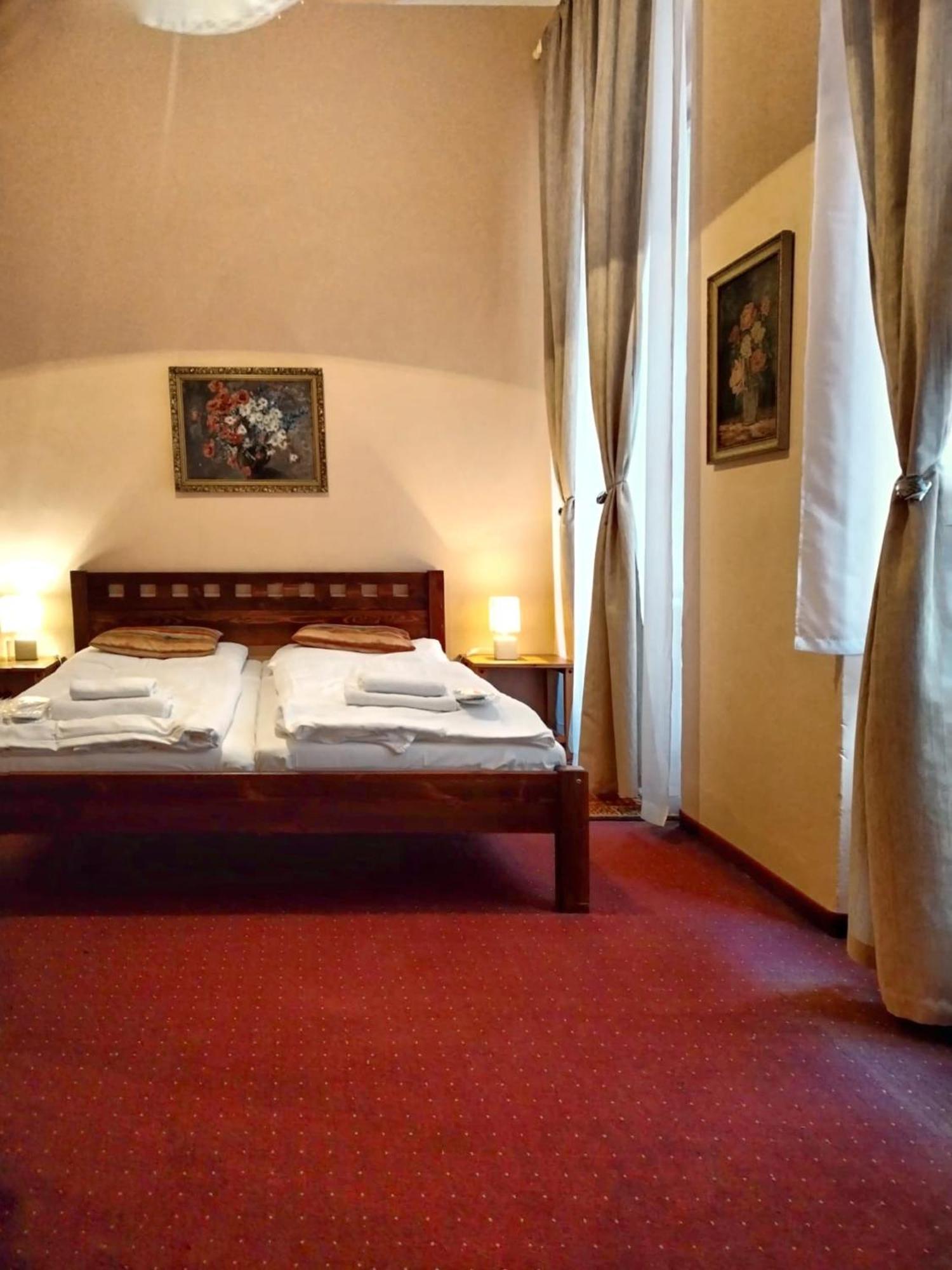 Delux Kolonada Appartement Karlsbad Buitenkant foto